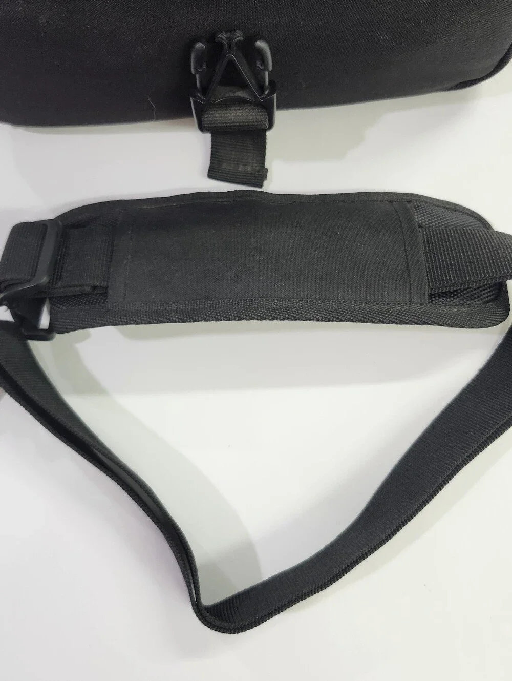 Designer Black DSLR Camera Bag, HAN-E226678000000 Barely Used, Excellent Conditi